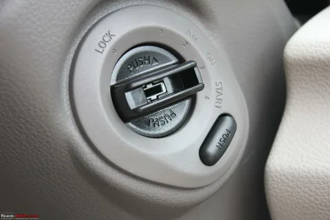 Suzuki Swift Master Control Switch